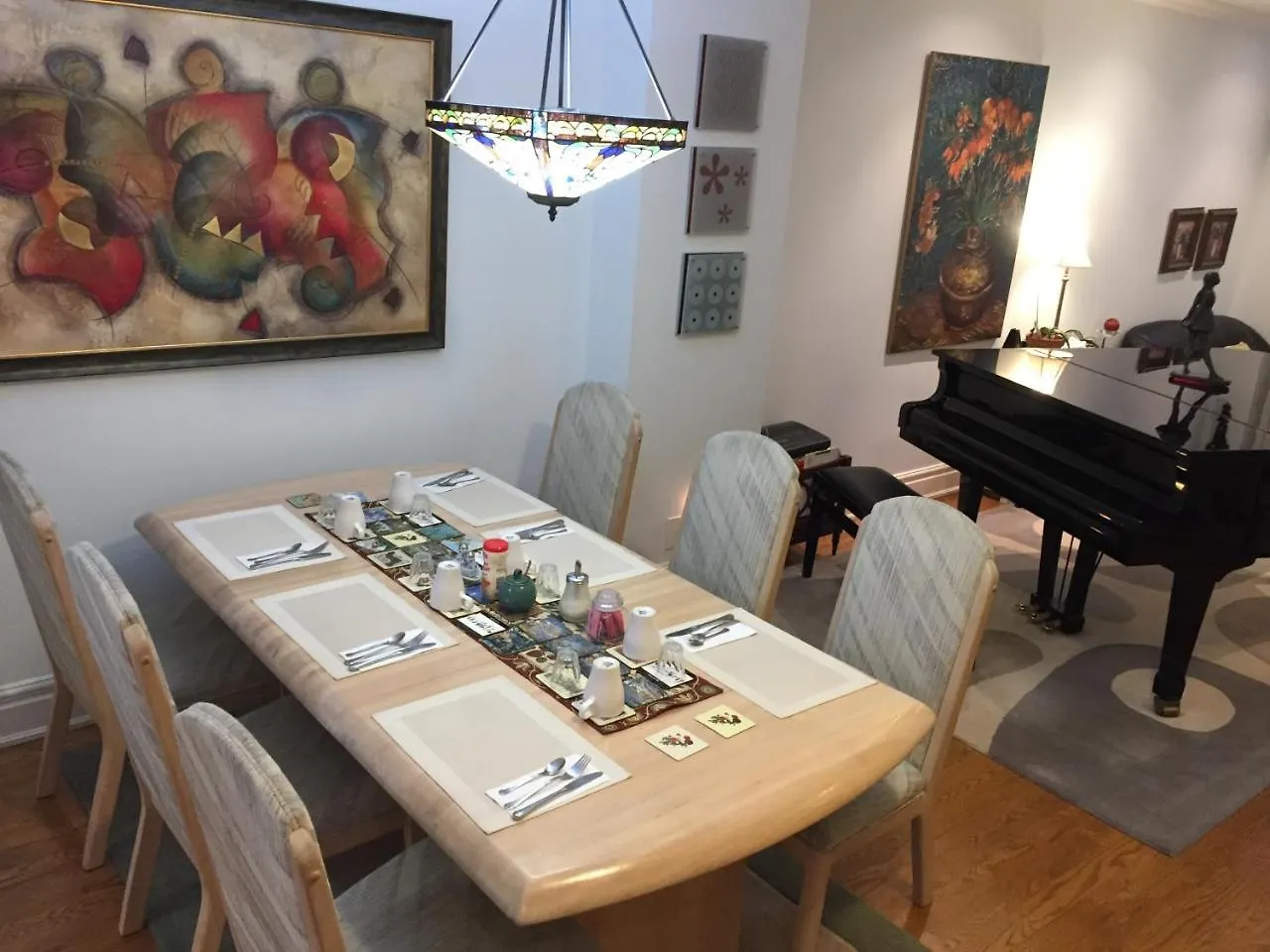 Clinton And Bloor B&B By Elevate Rooms Toronto Bed and breakfast